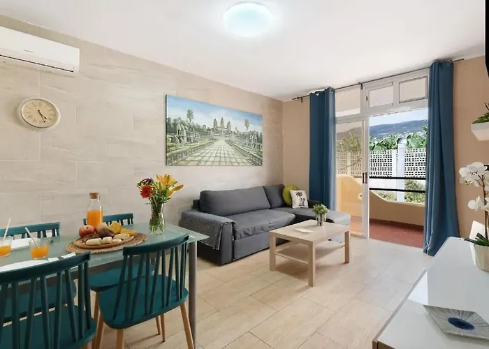 Апартаменты Marina Palace Playa Paraiso *